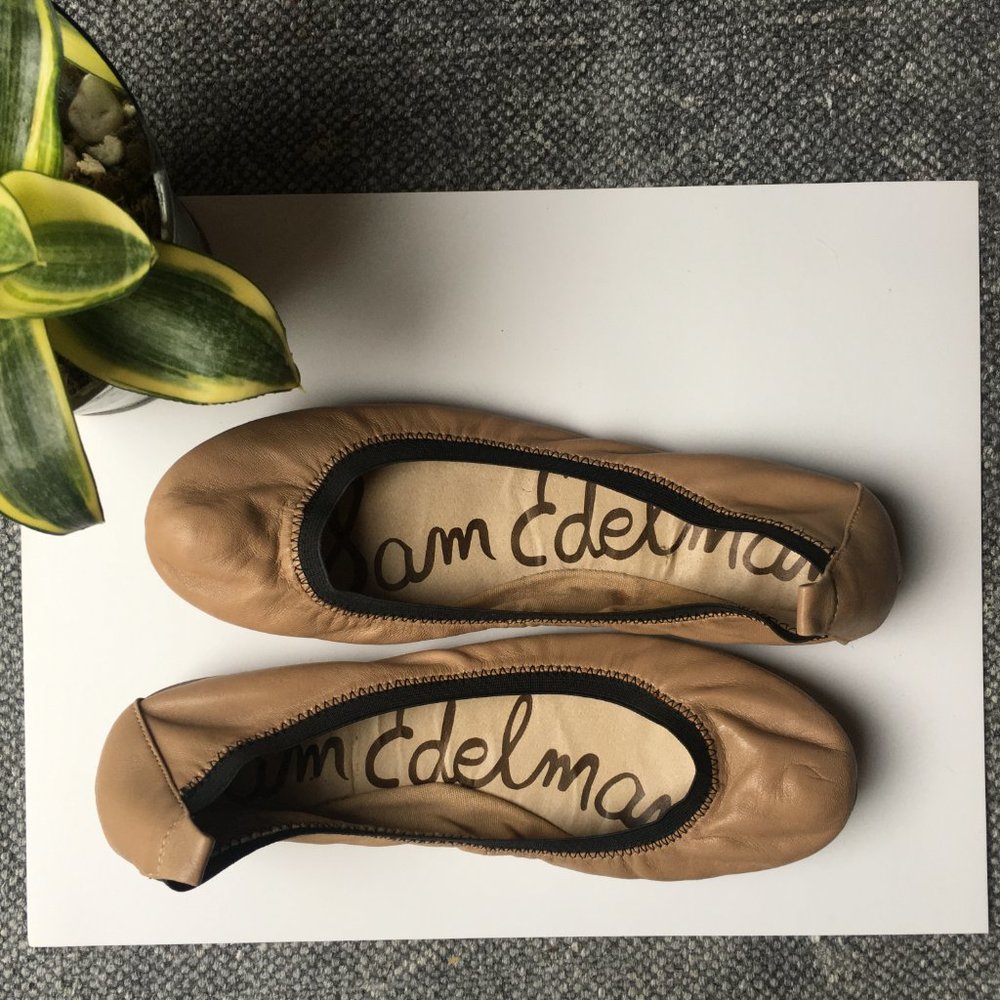 SAM EDELMAN X TAN/BLACK FLATS CLASSIC